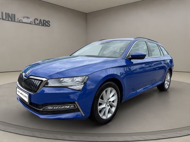 SKODA Superb Combi Ambition iV Aut / LED / Navi