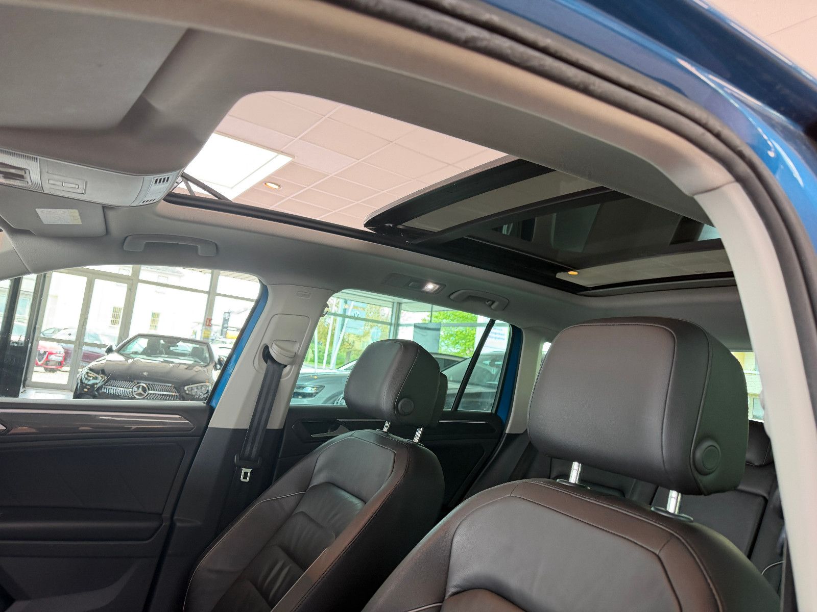 Fahrzeugabbildung Volkswagen Tiguan Highline /VIRTUAL/PANO/MEMORY/HUD/KAMERA