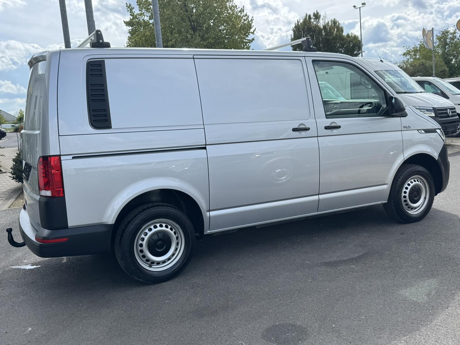 Volkswagen T6 Transporter 6.1 Kasten TDI DSG AHK*NAVI*MFL