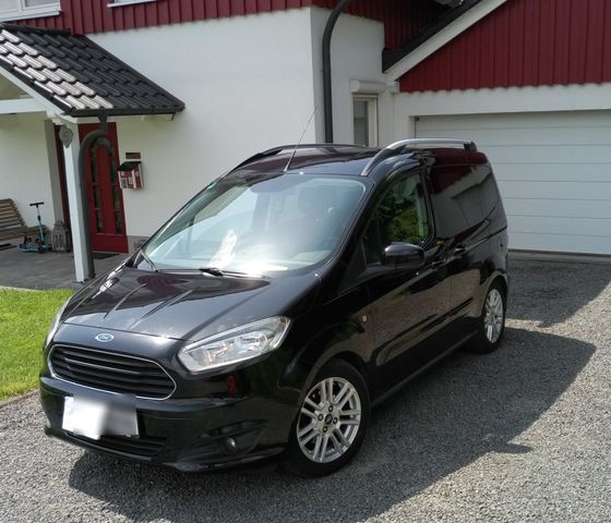 Ford Courier Titanium