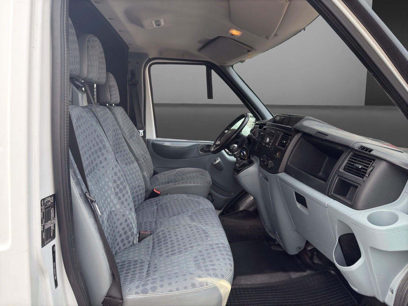 Fahrzeugabbildung Ford Transit Kasten 330K*Kamera*Tempomat*AHK*Werkbank