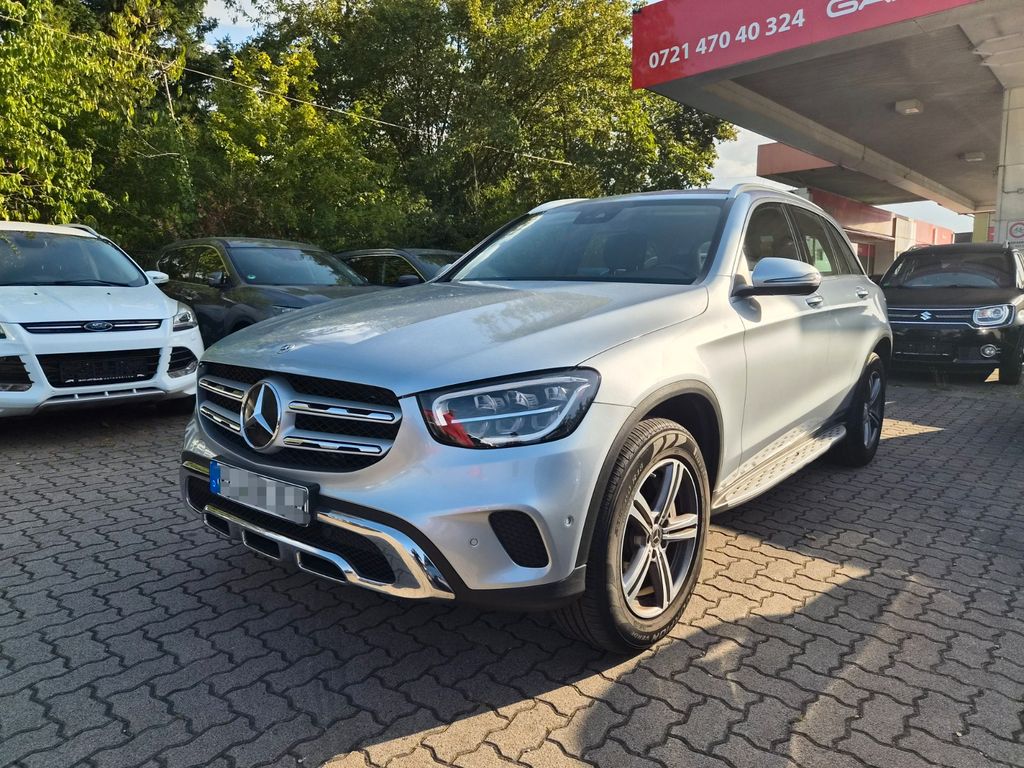 Image of Mercedes-Benz GLC 300