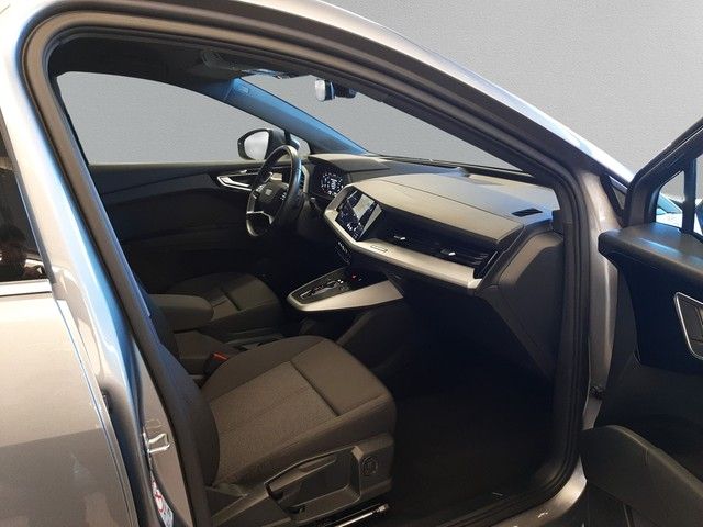 Fahrzeugabbildung Audi Q4 e-tron 40 AHK Navi LED HuD eleHeck Kamera
