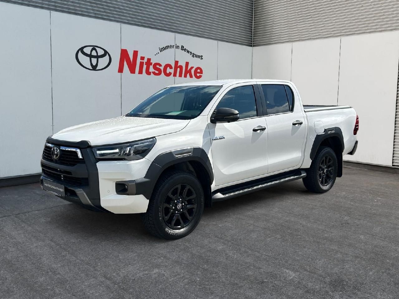 Toyota Toyota Hilux 2.8 Double Cab Invincible 4x4, Rollo,