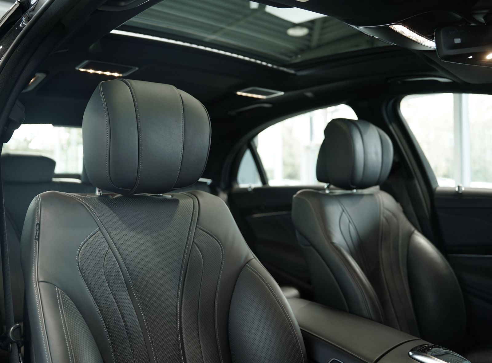 Mercedes Benz S 560