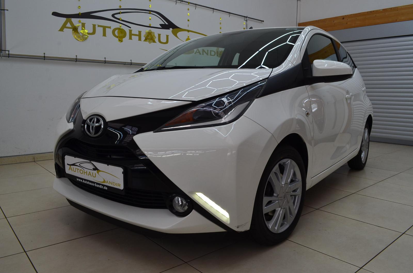 Toyota Aygo AYGO x-play touch ~ Automatik~Klimatr.~Cam~
