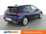 Volkswagen Golf VIII 1.5 eTSI ACT Style Aut.*NAVI*LED*PDC* - mit Benzin-Antrieb: Blau, mit Apple Carplay, Limousine
