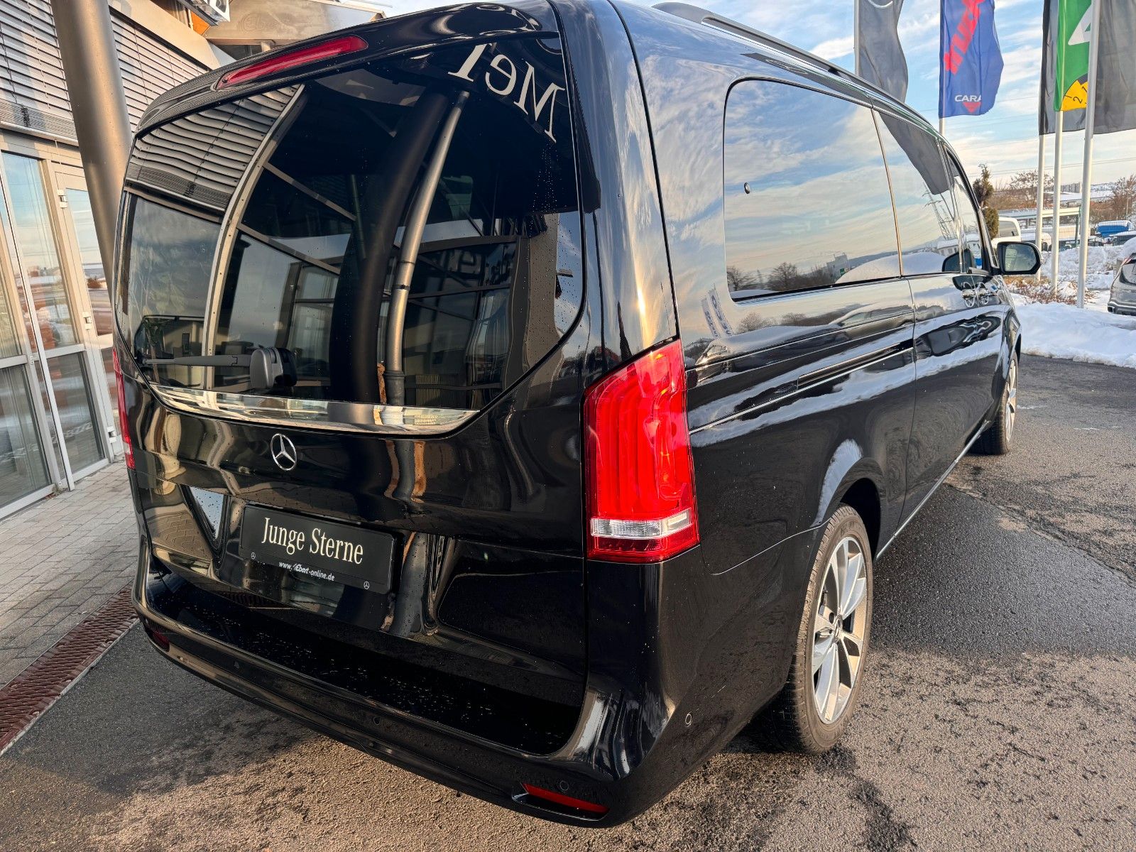 Fahrzeugabbildung Mercedes-Benz V 300 d AVA Extral AIRMATIC Standheiz 360Kamera