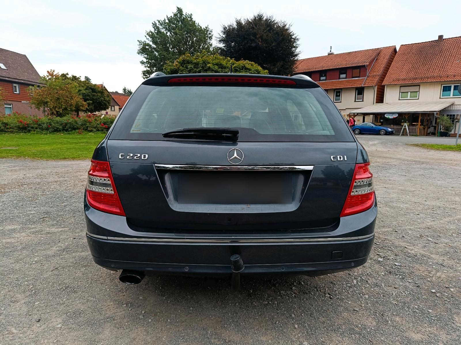 Mercedes-Benz C220 2005 — photo 6