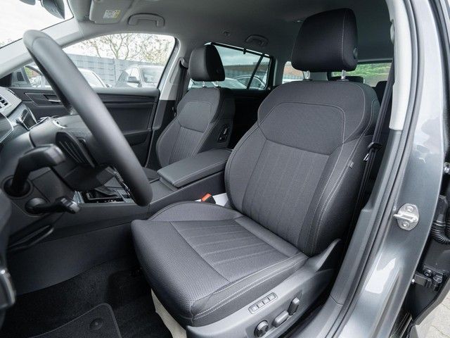 Superb Combi 2.0 TDI Style DSG AHK*MATRIX*360°