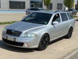 Skoda Octavia Combi RS 2.0T /200PS/XENON/NAVI/SHZ/ - Skoda Octavia aus 2006: RS