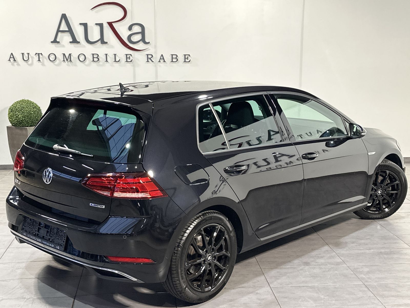 Fahrzeugabbildung Volkswagen Golf 1.5 TSI Comfortline BMT NAV+DIGDISPLAY+2HD