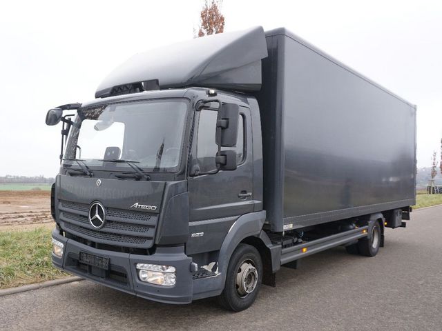 Mercedes-Benz ATEGO III 823 4X2 Koffer *Ladebordwand*Klima*