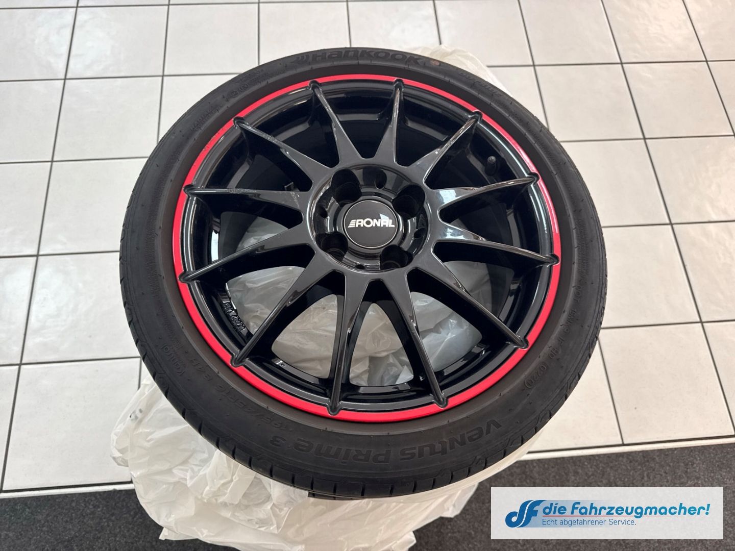 Fahrzeugabbildung Fiat 500 Cult 1.2 8V Leder Klimaautom Tel.-Vorb. PDC