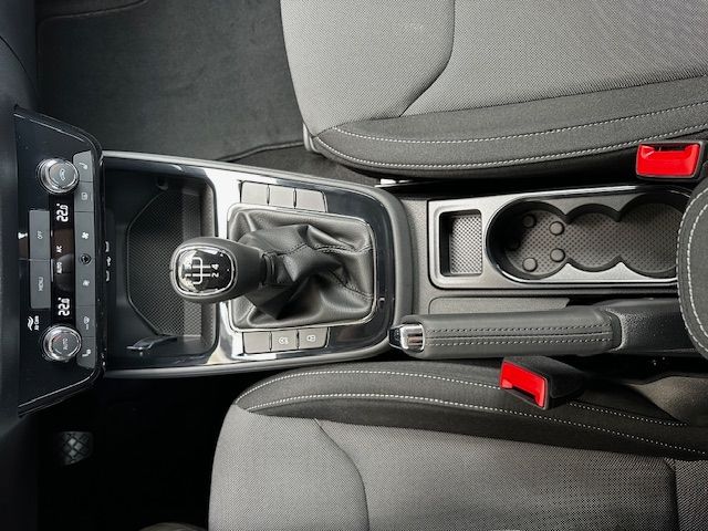 Fabia 80PS KAMERA;CARPLAY;SHZ;PDC;LED