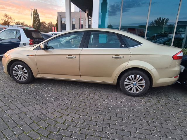 Ford Mondeo Lim. Ghia Automatik