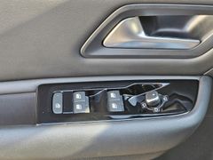 Fahrzeugabbildung C5X Shine 1.6 PureTech 180 EU6d