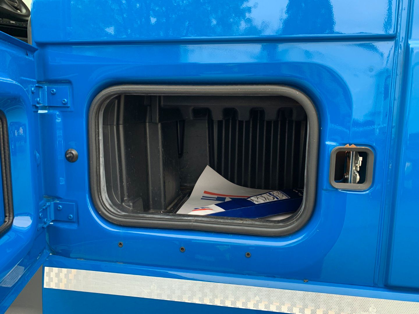 Fahrzeugabbildung DAF FT XF 480 SC LD