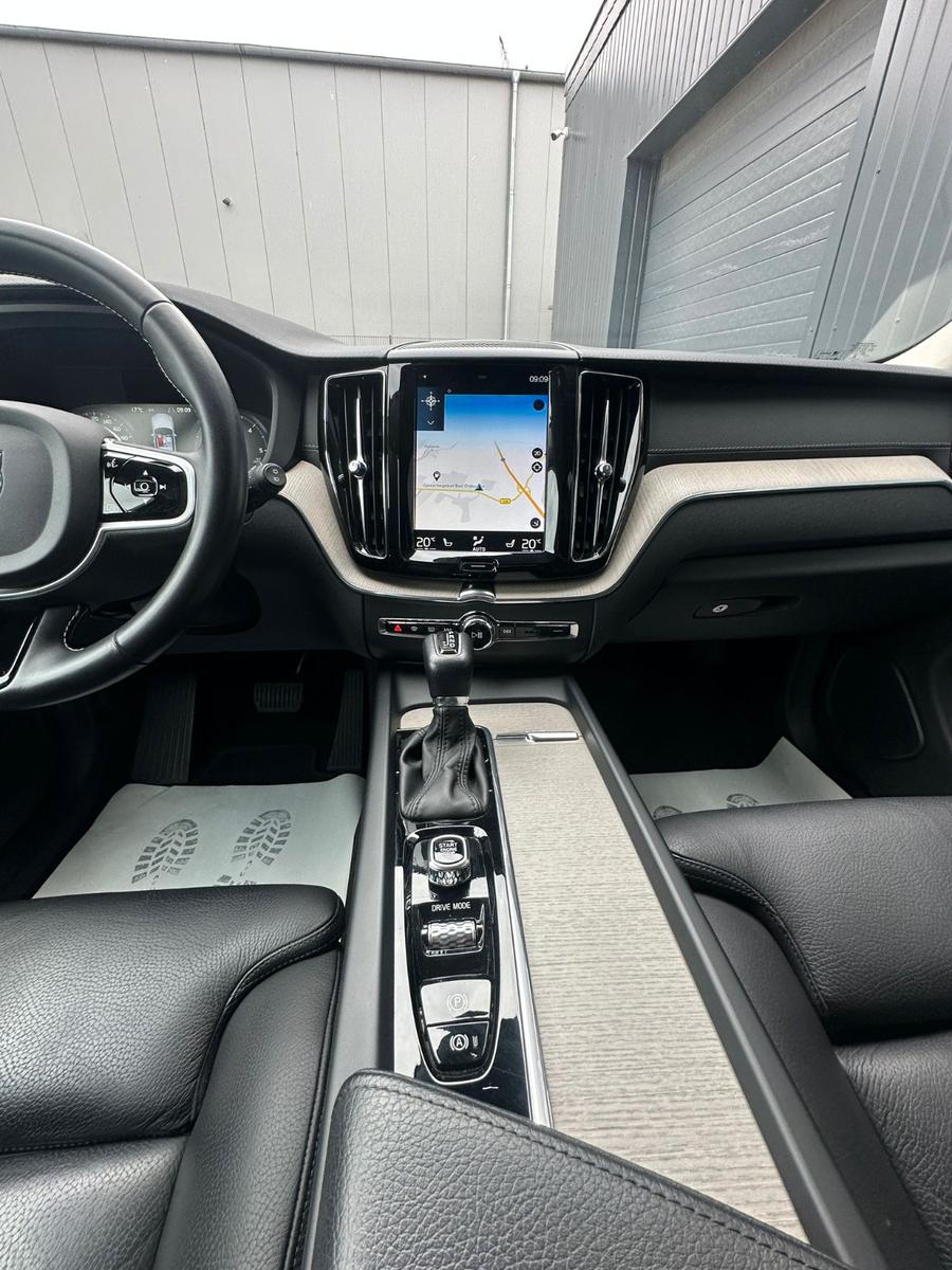 Volvo XC 60 Inscription 2WD*SHZ*Navi*Vollleder*LED*