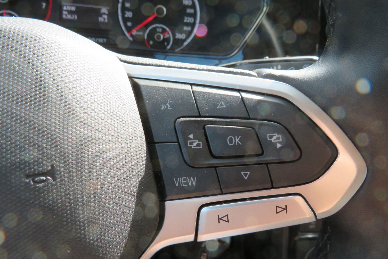Fahrzeugabbildung Volkswagen T-Cross Life LED SPORT-PAKET SITZH. NAVI APP