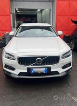 Volvo VOLVO V90 CROSS COUNTRY D4 AWD GEARTRONIC - Volvo V90 Cross Country: Weiß