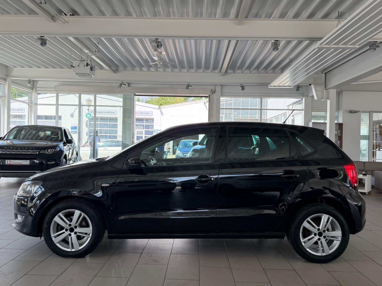 Volkswagen Polo V Life*KLIMAAUT.*PDC *SHZ *USB * TÜV NEU *