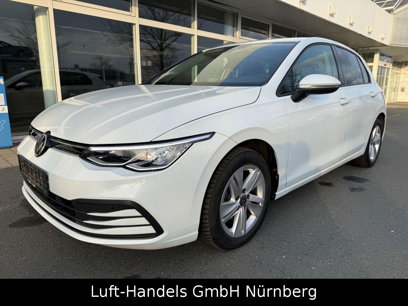 Volkswagen Golf VIII Limousine Life eTSI DSG LED Virtual