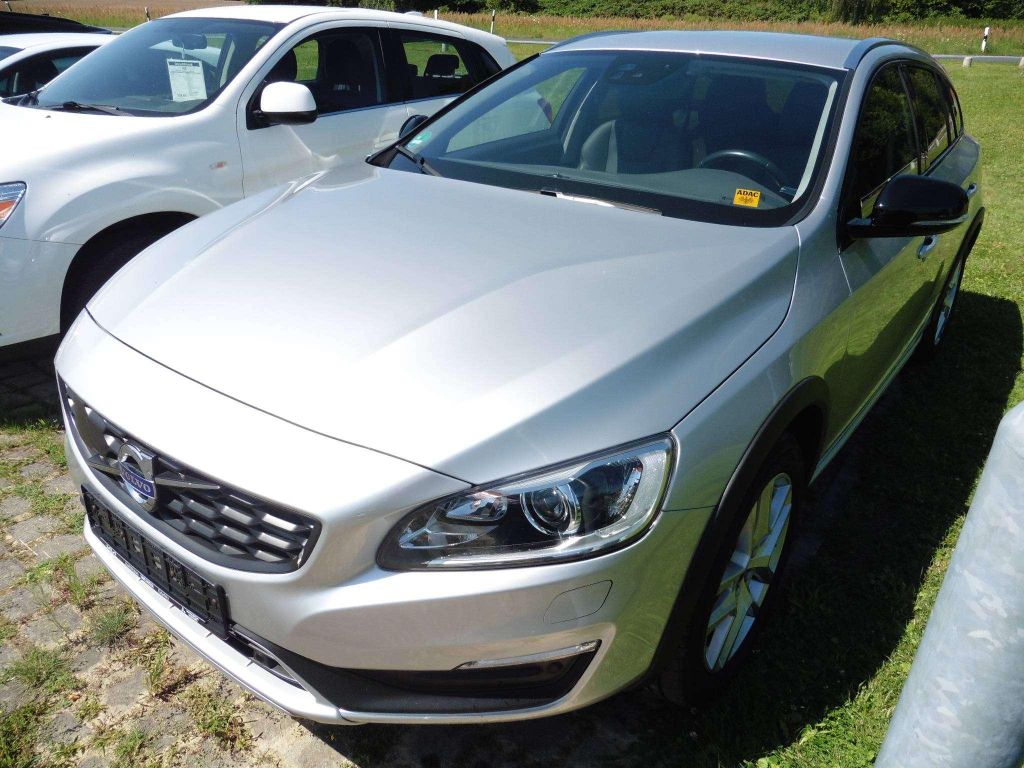 Image of Volvo V60 Cross Country