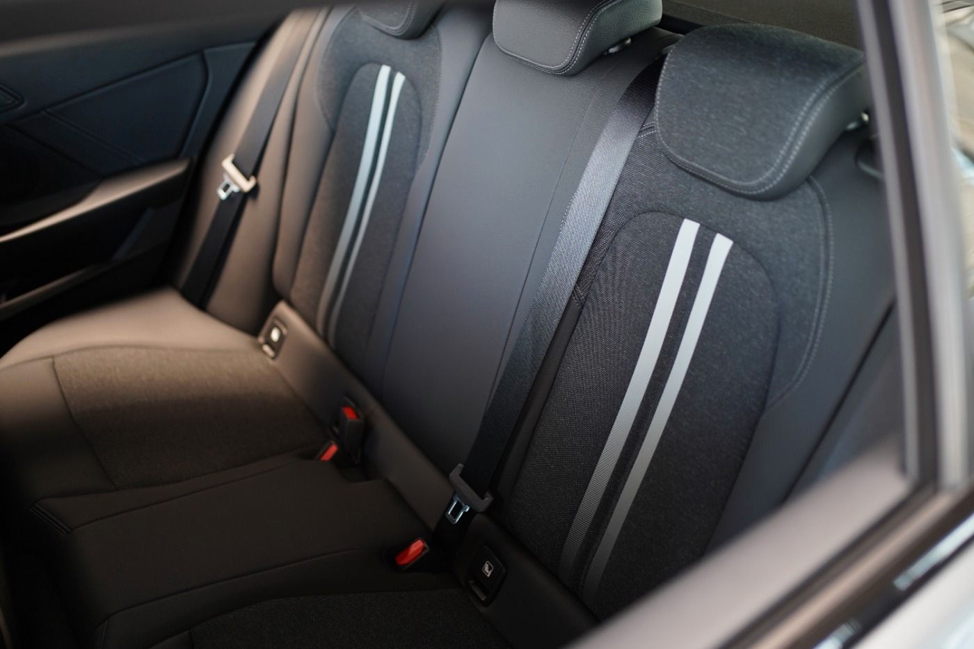 Fahrzeugabbildung BMW 120i Sport Line +PDC+Lenkradheiz.+LED+Sportsitze