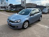 Volkswagen Golf 1.6 TDI DSG Style / Wenig Km/ Insp.&Tüv Neu - Volkswagen Golf aus 2011: 1.6