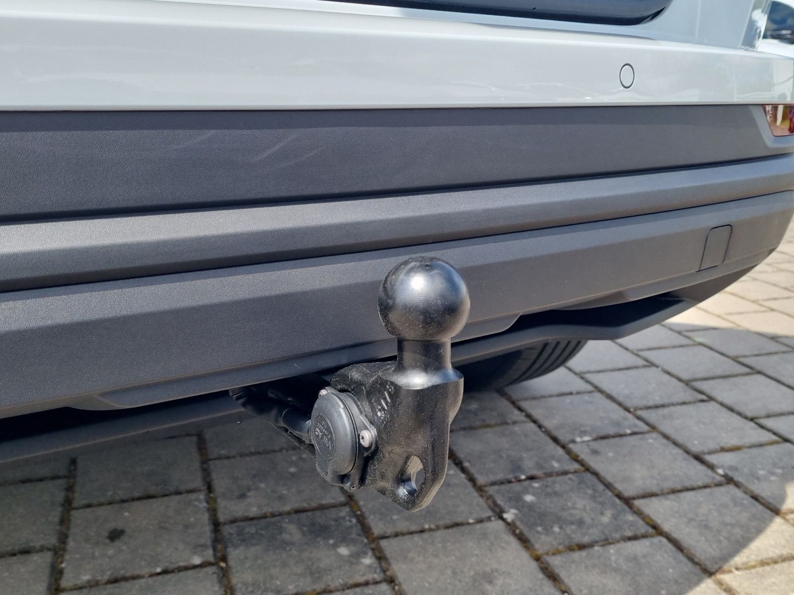 Fahrzeugabbildung SKODA Karoq Balance 2,0 TDI PANO Fahrassi Parken+