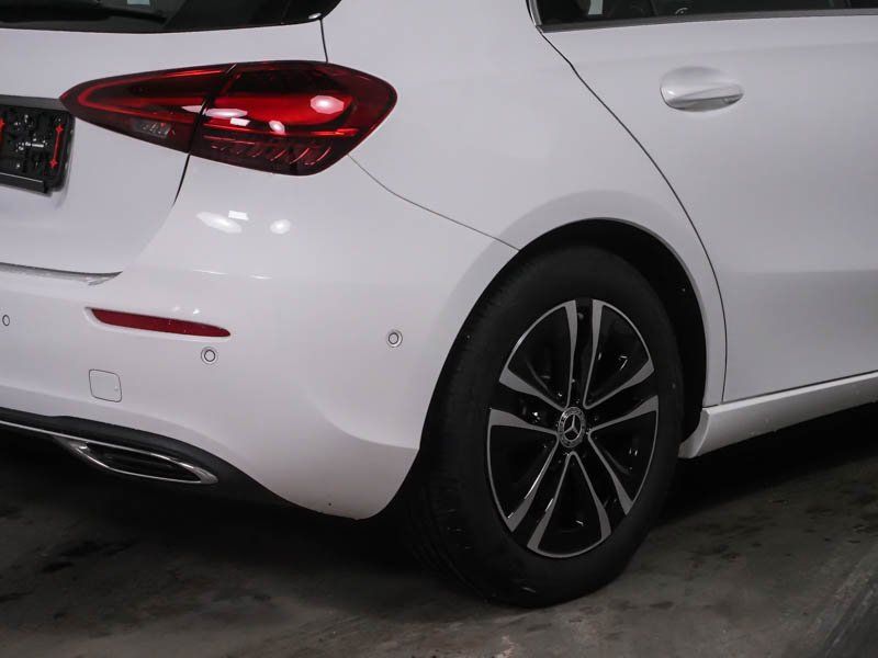 Fahrzeugabbildung Mercedes-Benz A 180 PROGRESSIVE*APPLECAR-PLAY*LED*WINTER-PAKET