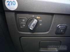 VW Passat Variant Elegance 2.0 TDI DSG Bluetooth