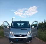 Opel Vivaro Tour - Opel Vivaro: Tour