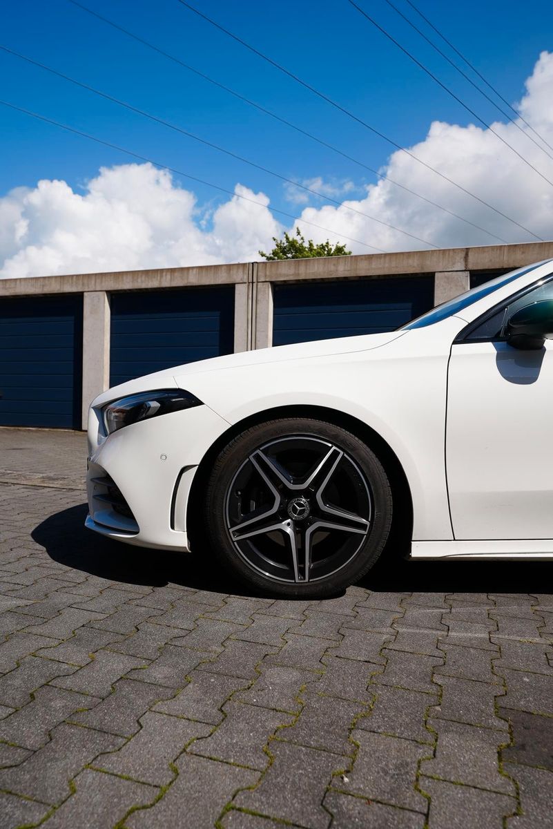 MERCEDES-BENZ A 200 AMG Scheckheft