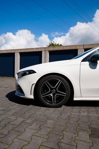 MERCEDES-BENZ A 200 AMG Scheckheft