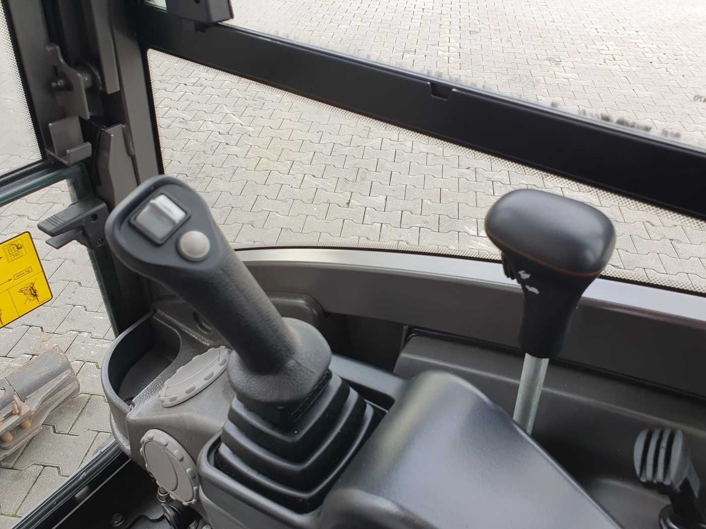 Fahrzeugabbildung Volvo EC18E / nur 415h! / MS01 / 2021 / inkl 2x Löffel