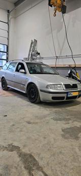 Skoda Oktavia 1,9TDI - Skoda Octavia aus 2000: Kombi