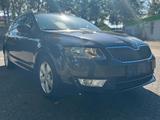 Skoda Octavia Combi Elegance - Skoda Octavia: Kombi, Elegance