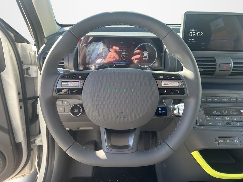 Fahrzeugabbildung Hyundai INSTER EV CROSS Effizienz & Assist-Paket Dachla