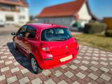 Renault Clio 1.2 16V 55kW + neue Allwetterreifen  - Renault Clio aus 2007: 1.2