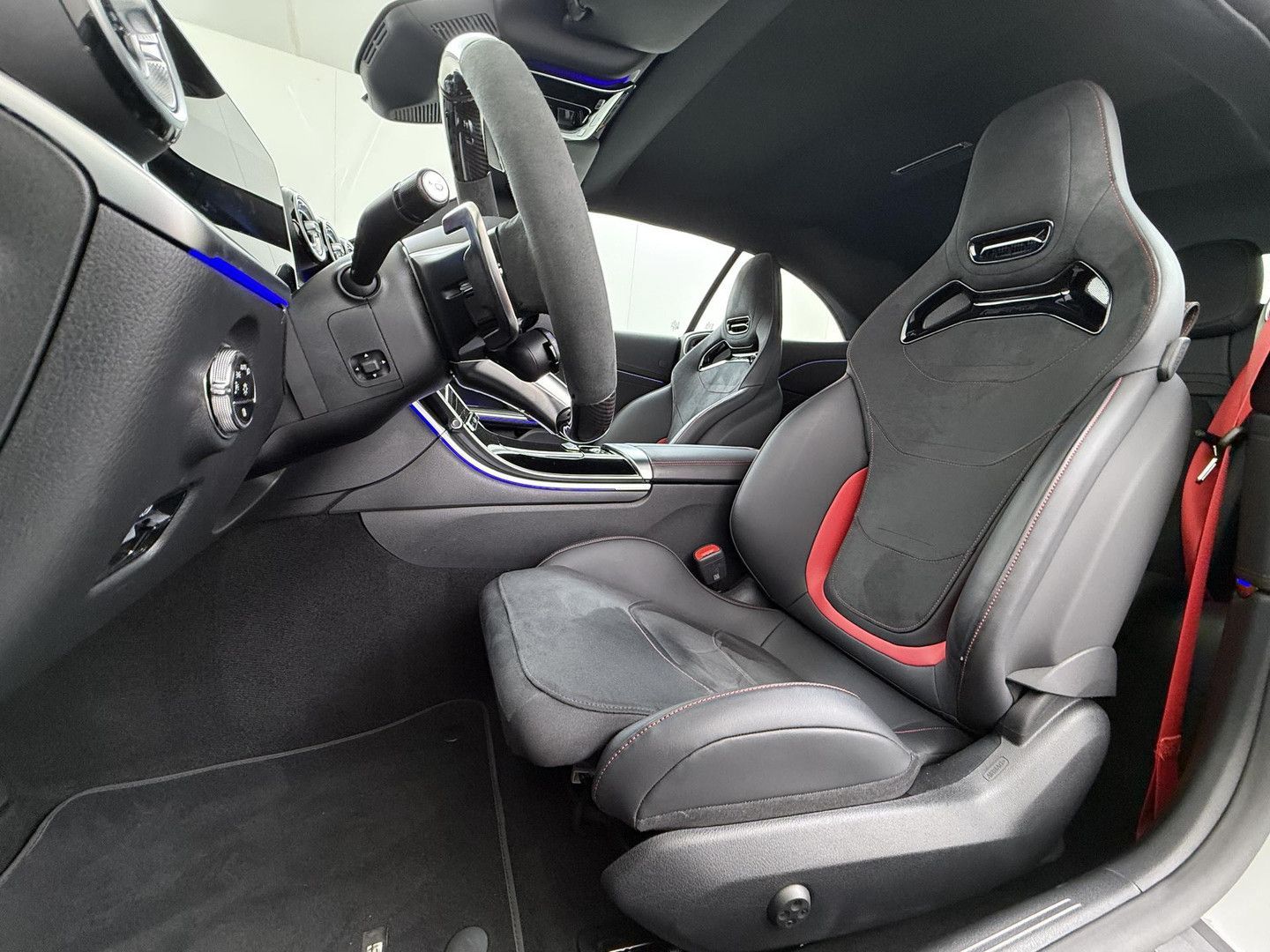 Mercedes-Benz CLE 53 AMG Cabrio 4MATIC+ Premium | AMG Dynamic imagem 2