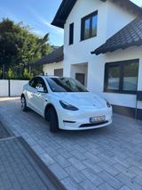 Tesla Model Y Long Range Dual Motor AWD Long Range - Tesla Model Y in Köln