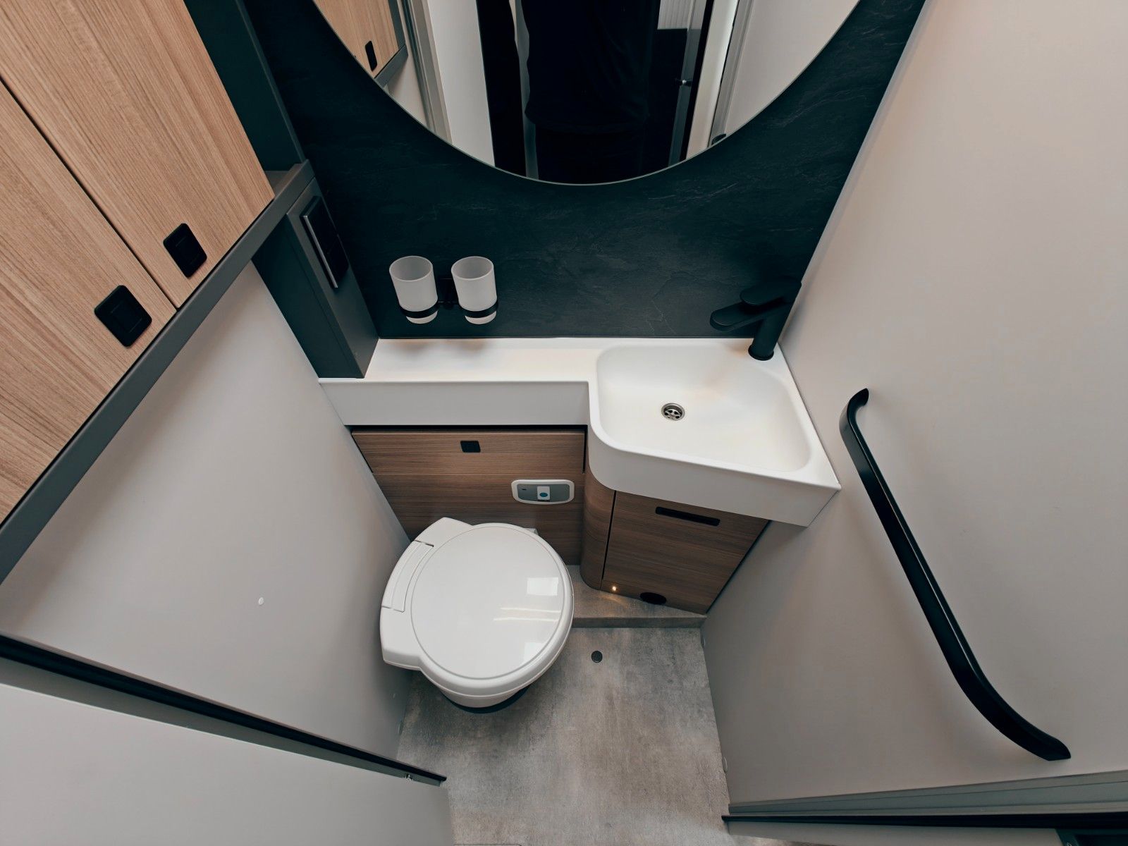 Fahrzeugabbildung HYMER / ERIBA / HYMERCAR B-KLASSE MC T 680 PREMIUM - SOFORT LIEFERBAR!