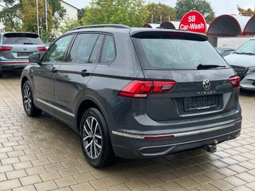 Volkswagen Tiguan - 2
