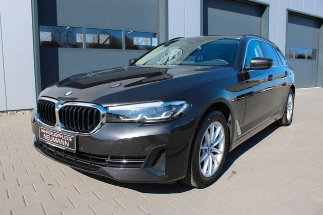 BMW 520 d xDrive Touring AUT LED AHK NAVI LIVE-COCK