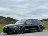 Audi RS6 Avant 4.0 TFSI Performance/Matrix/Cam/Bose/ - Audi RS6: Schwarz