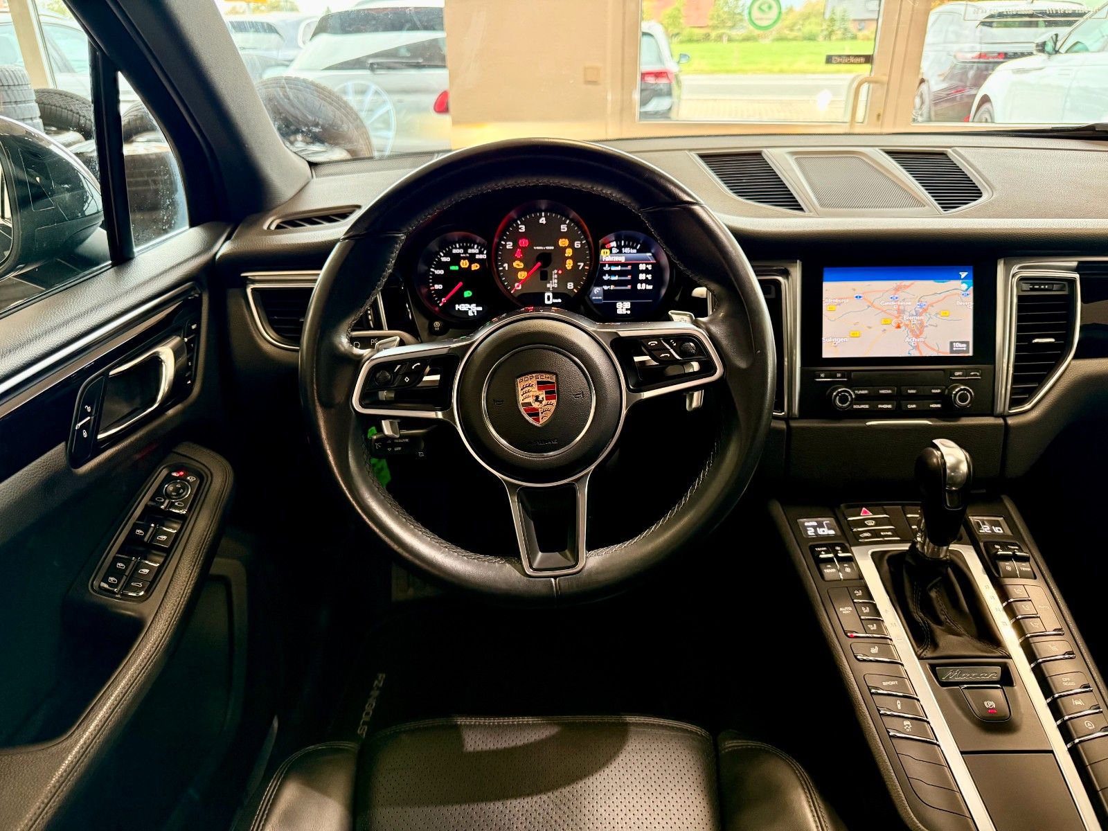 Fahrzeugabbildung Porsche Macan S Panorama/Kamera/DAB/20Zoll/APPROVED