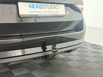 Skoda Superb COMBI 2.0 TDI DSG XENON NAVI ACC AHK