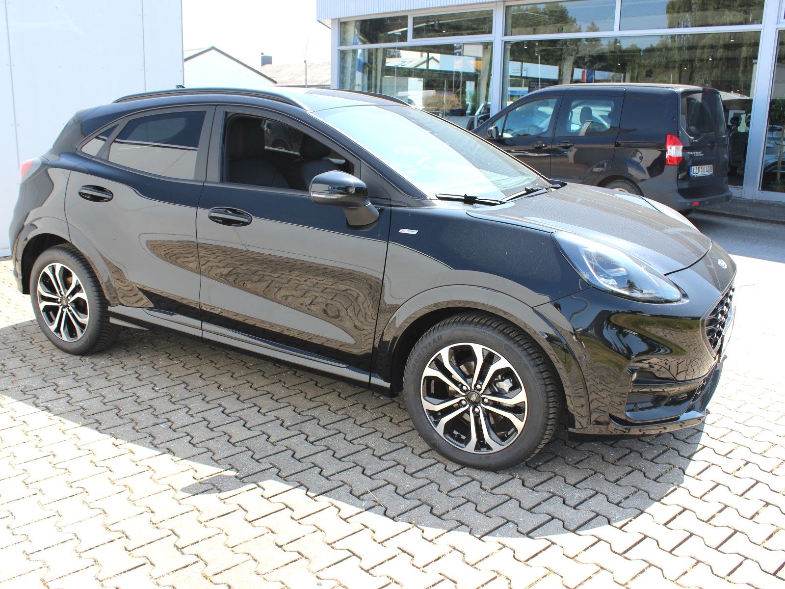 Fahrzeugabbildung Ford Puma ST-Line X 1,0 EcoBoost Mild Hybrid
